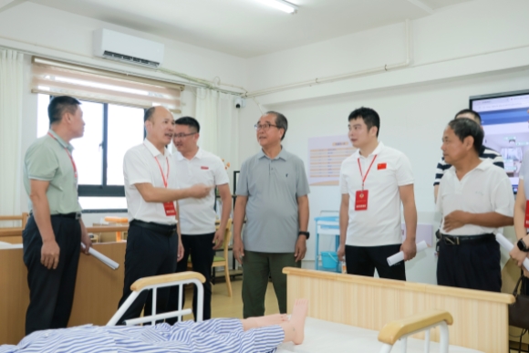 惠安县调研组莅临我校调研指导